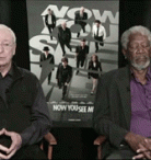 Morgan Freeman s'en tabarnaque et s'endort pendant une entrevue